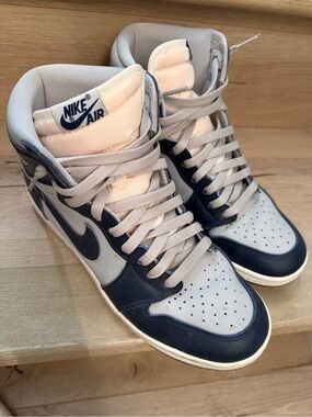 Nike High-Top Sneakers in Light Gray & Cream